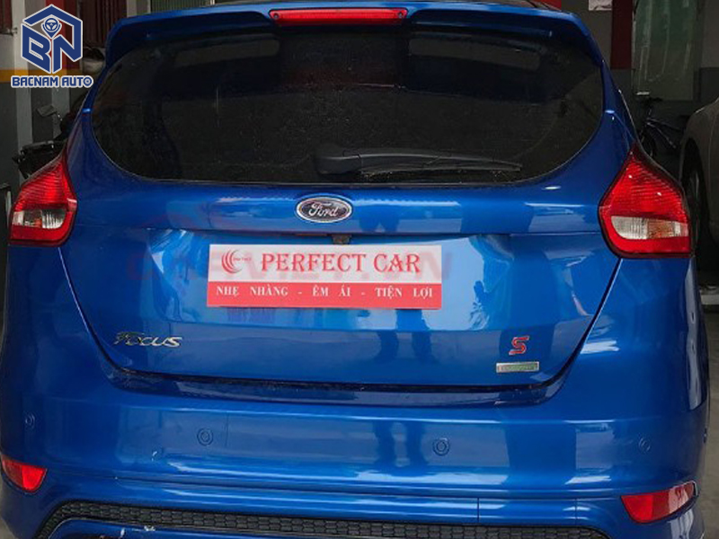 Tính năng của cốp Perfect Car cho xe Ford Focus