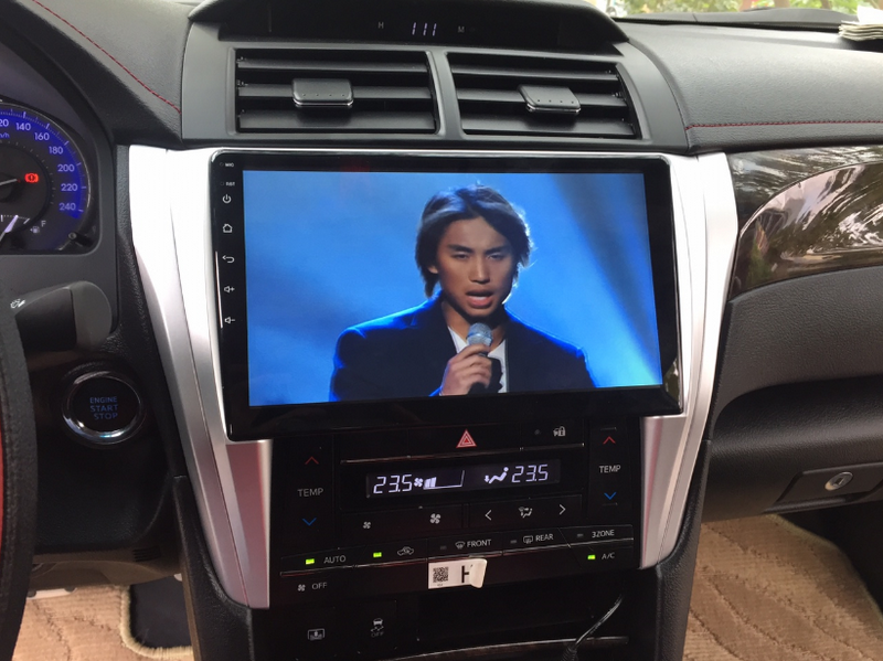 Màn hình DVD ô tô cho xe Toyota Camry hiển thị video Full HD