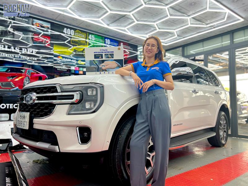 Cửa hít ô tô zin theo xe cho Ford Everest 2023